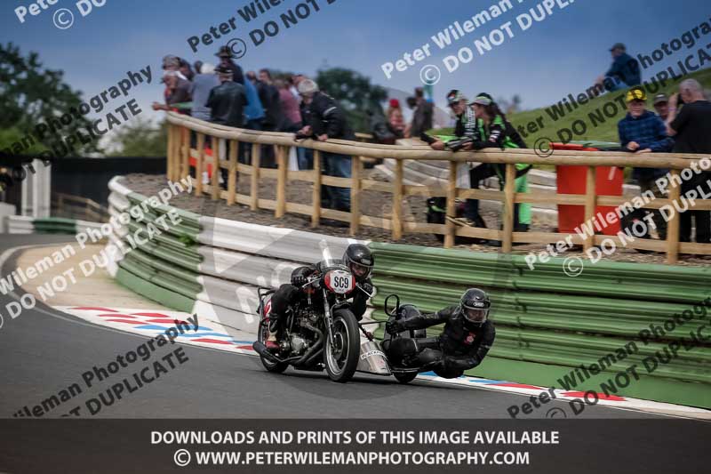Vintage motorcycle club;eventdigitalimages;mallory park;mallory park trackday photographs;no limits trackdays;peter wileman photography;trackday digital images;trackday photos;vmcc festival 1000 bikes photographs
